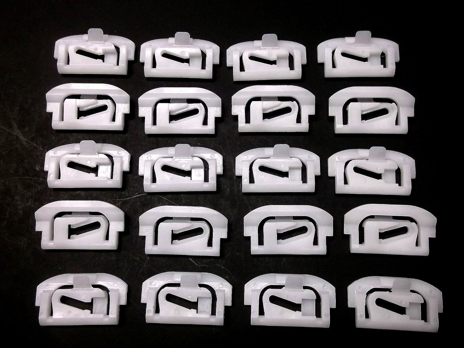 GM G-Body Windshield & Rear Window Trim Reveal Molding Clips- 20 clips- #023