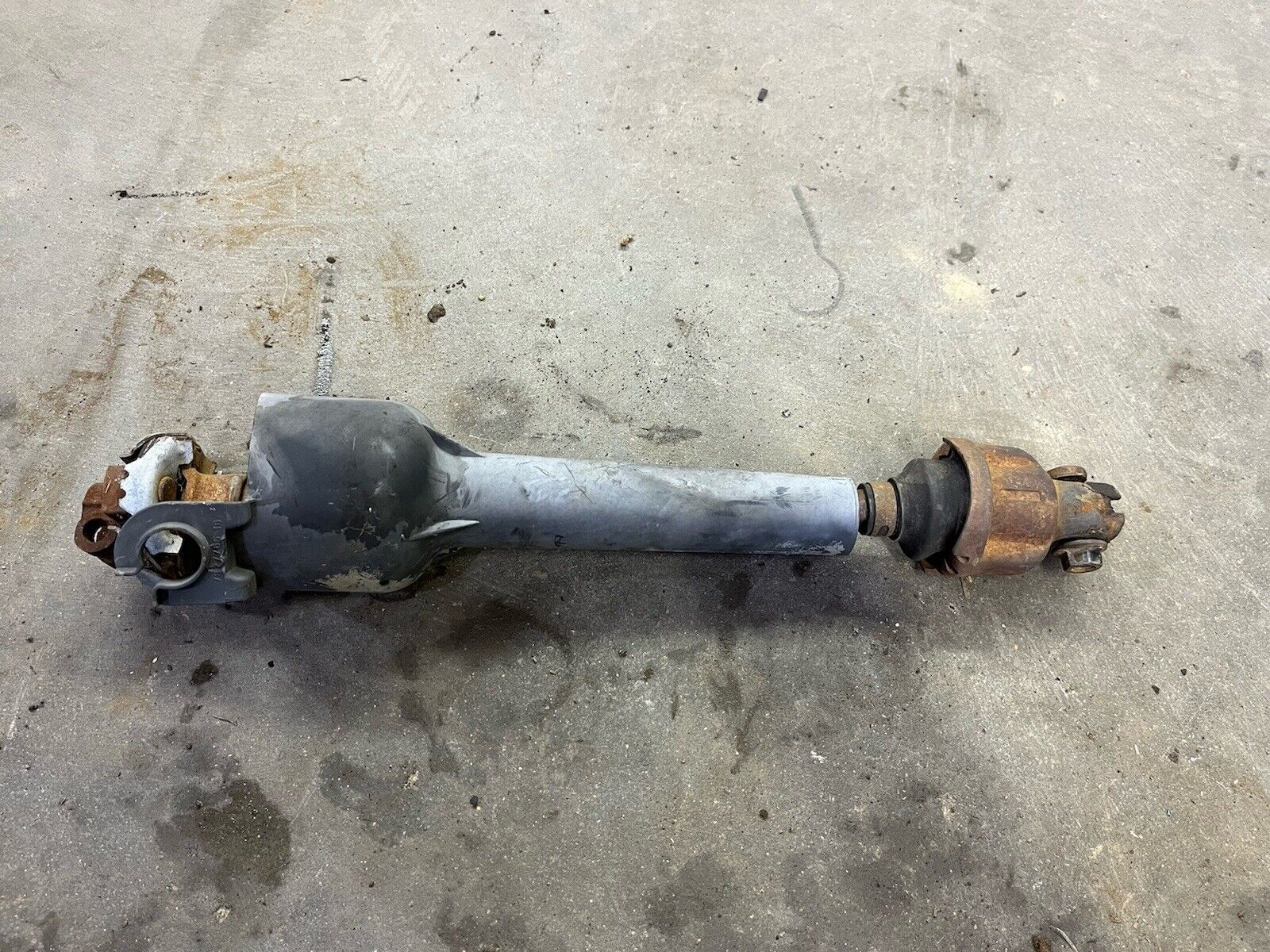 1987 Oldsmobile GM G Body Cutlass Monte Buick Chevy Steering Shaft Intermediate