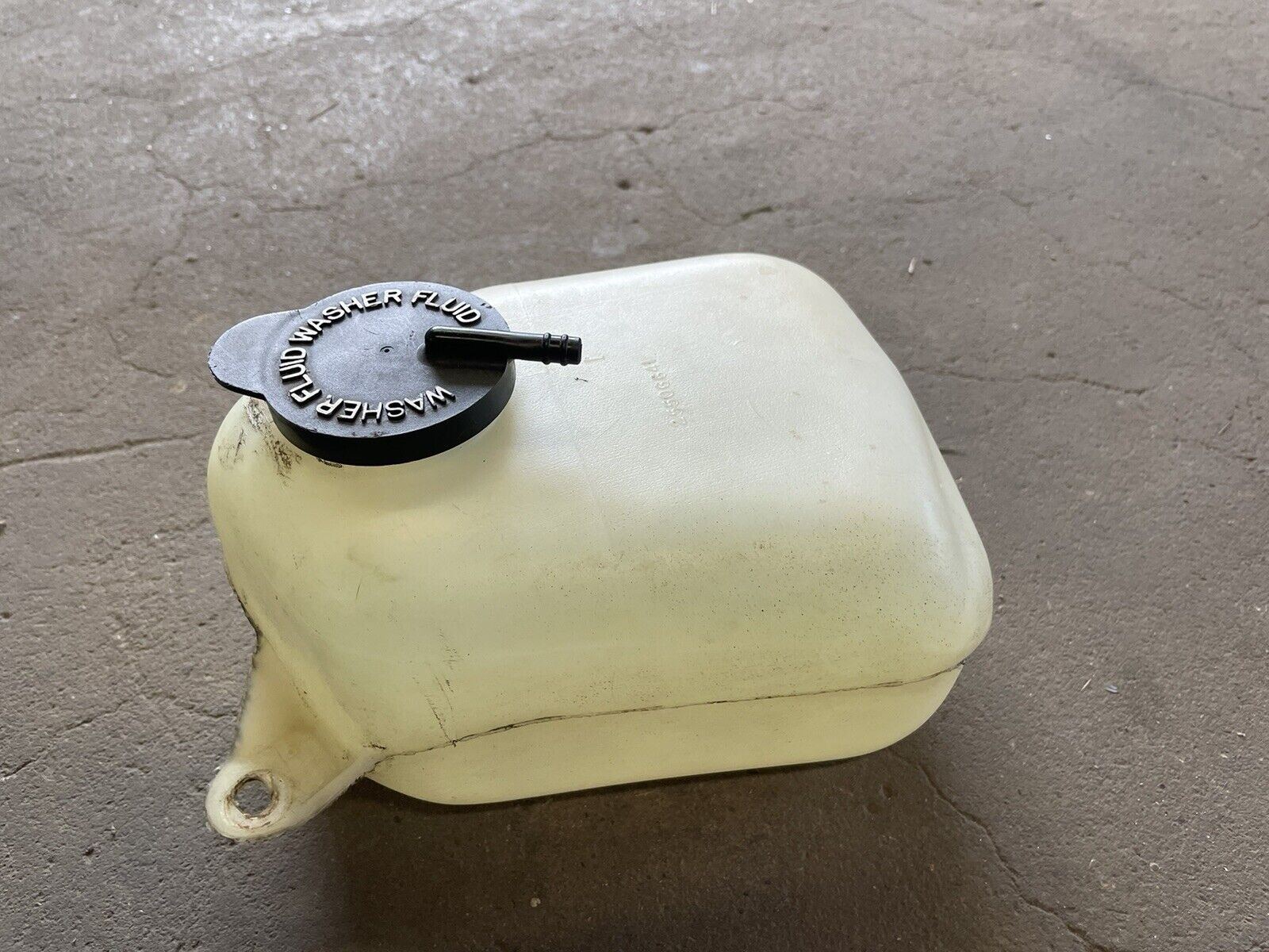 1978-88 G Body Monte Carlo Cutlass Regal Windshield Washer Reservoir