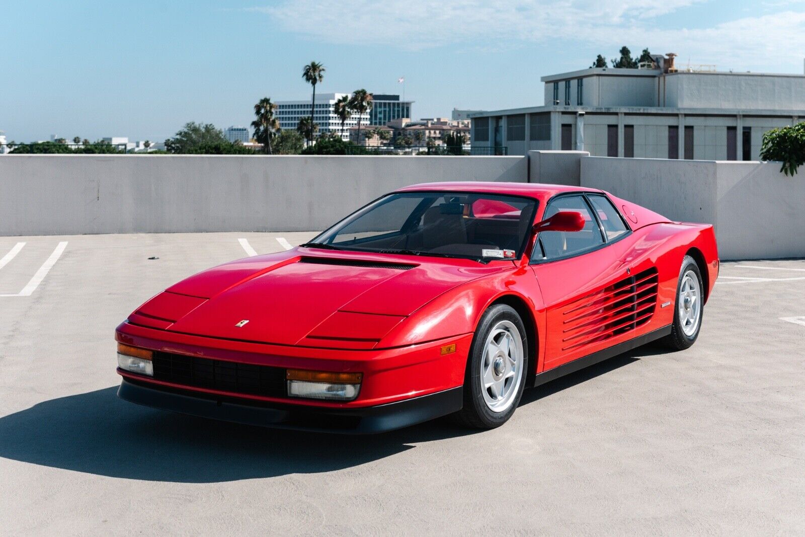 1986 Ferrari Testarossa Flying Mirror