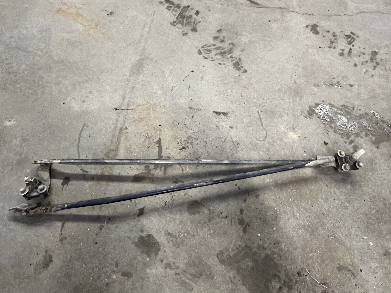 78-88 GM G Body Cutlass Monte Buick Chevy Windshield Wiper Arms Linkage