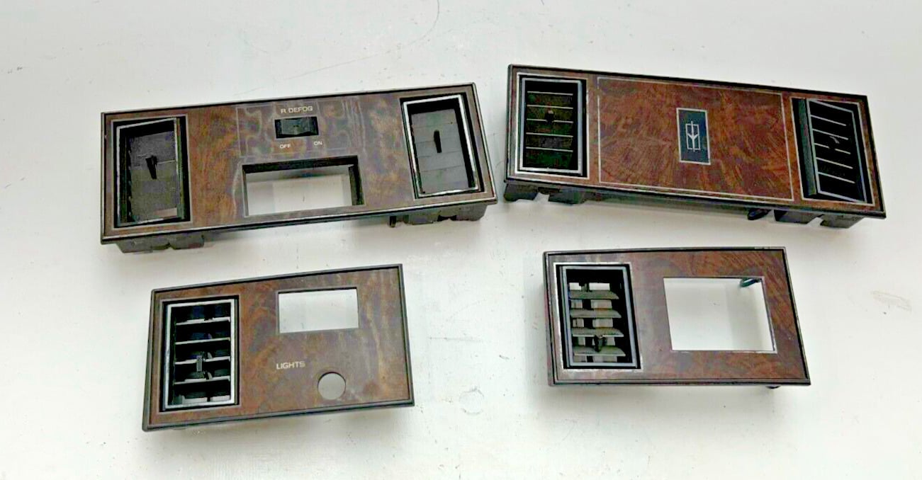 1978-87 Oldsmobile Cutlass Dash Panel Lot of 4 Woodgrain Olds Vent Defog G Body