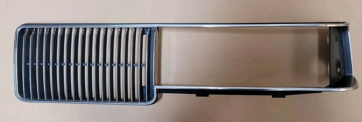 1987-88 OLDS CUTLASS SUPREME  LH EURO HEADLIGHT TRIM BEZEL GRILL