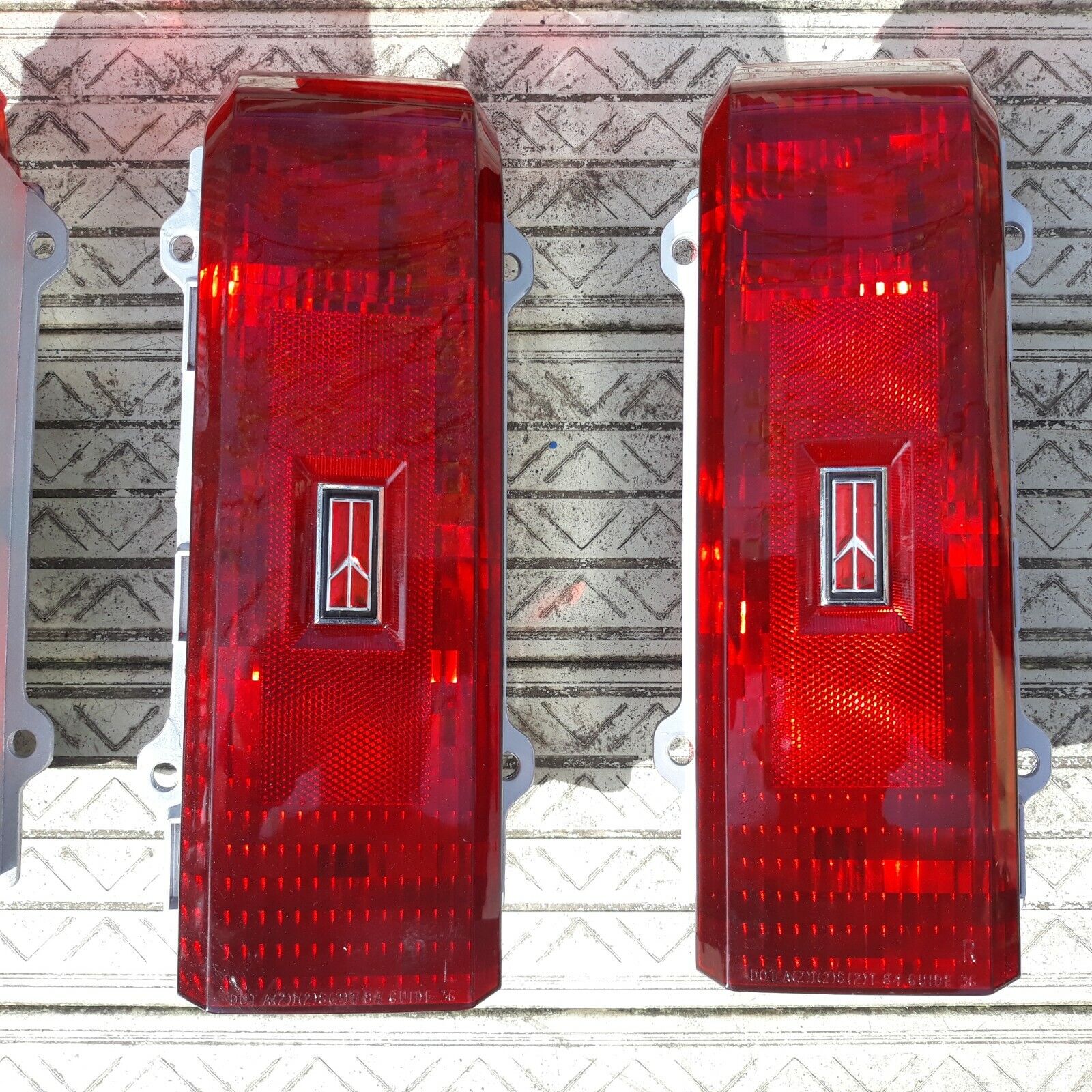 1986 1987 1988 Oldsmobile Cutlass Cutlass Supreme Tail Lights Set