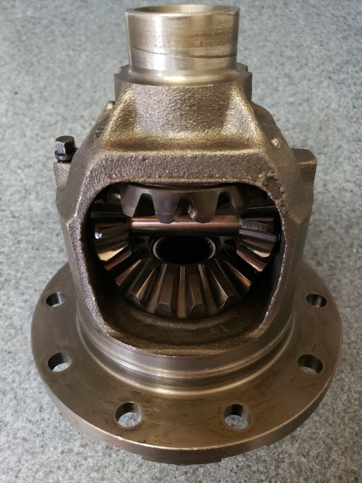 GM 10 bolt 7.5 7 5/8 7.625 open 2 series carrier 26 spline Camaro Monte G Body