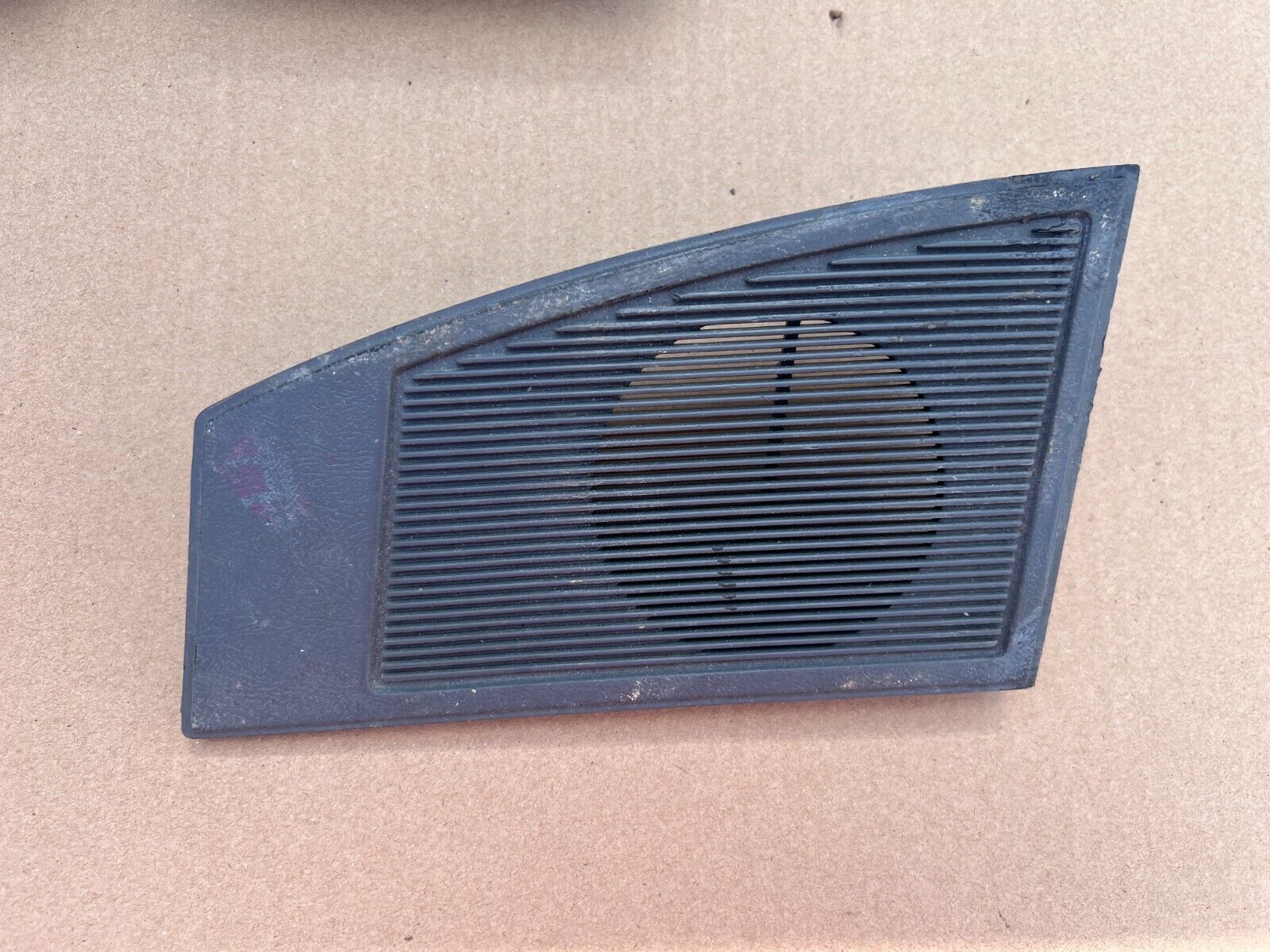 1978 1988 Oldsmobile Cutlass G Body LH Dash Speaker Grill Driver side 78-87