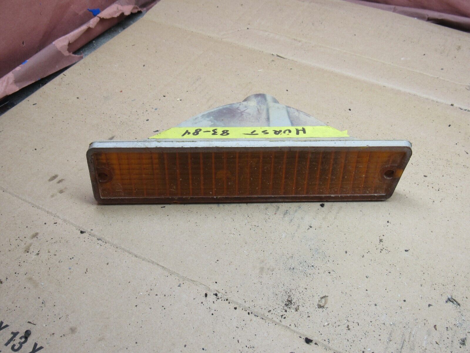 1981 – 1988 Oldsmobile Cutlass Front  Turn Signal Light Lamp Amber G Body Cars