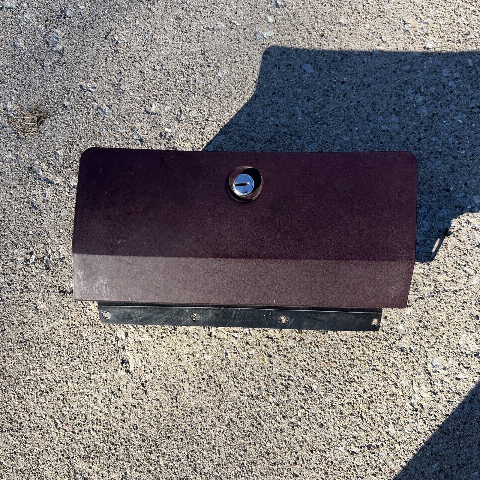 1978-1988 G-BODY MALIBU MONTE-CARLO SS GLOVE BOX DOOR EL CAMINO (MAROON)