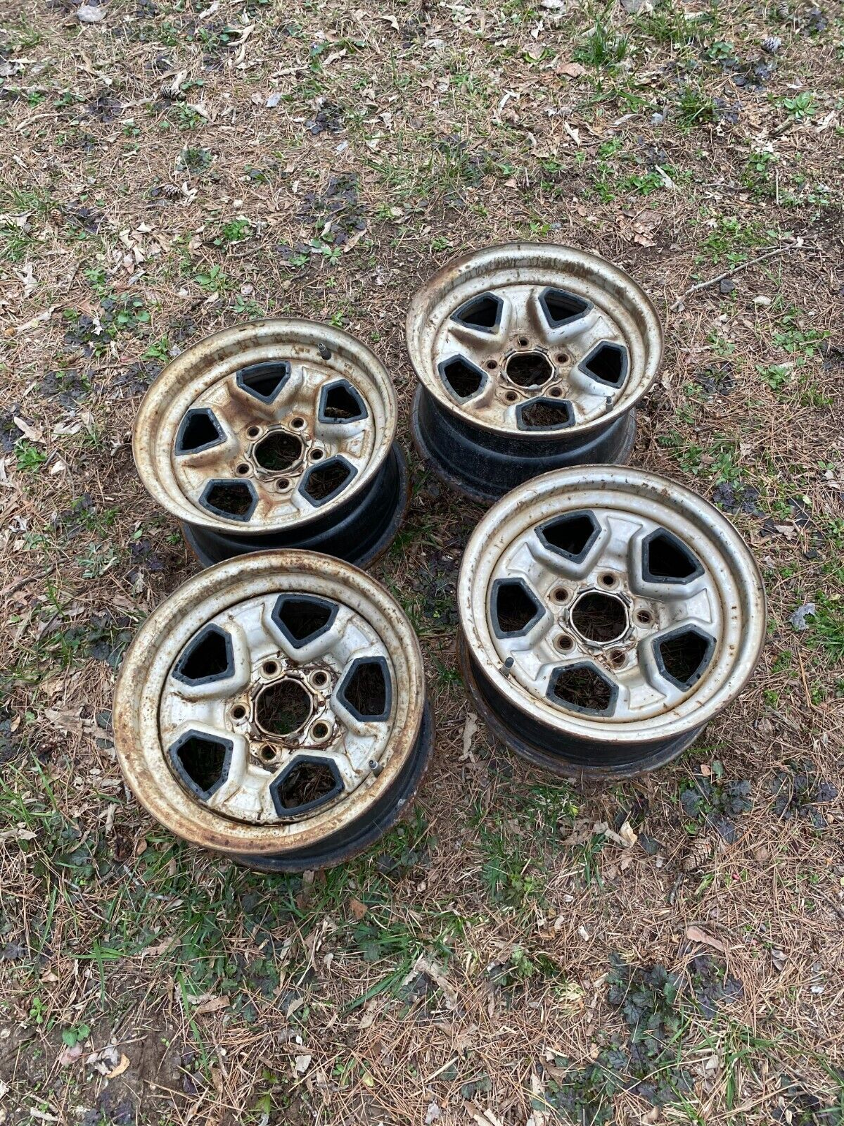 1970s 1980s Chevrolet GM Chevy rim wheel set 14 x 7 inch 4.75×5 G Body Camaro