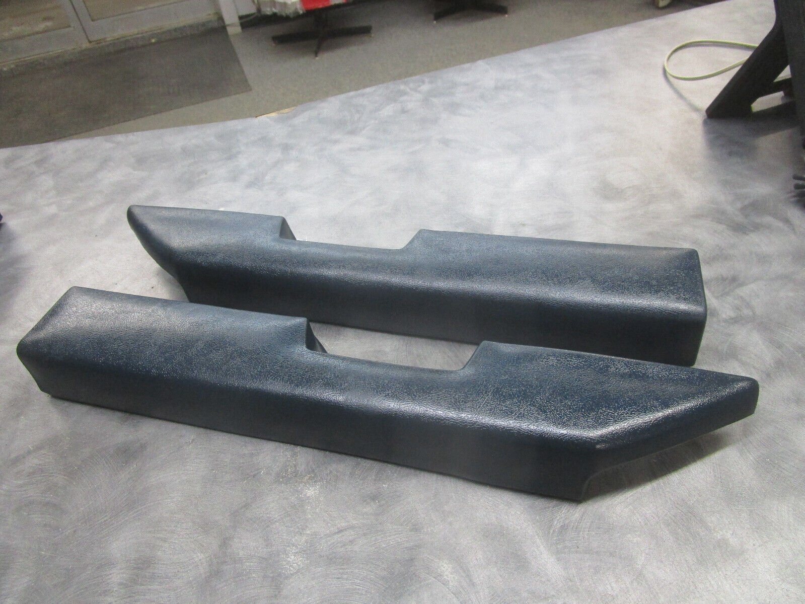 1978-1988 G-BODY MALIBU CUTLASS MONTE-CARLO FRONT DOOR PANEL ARMREST PAIR BLUE