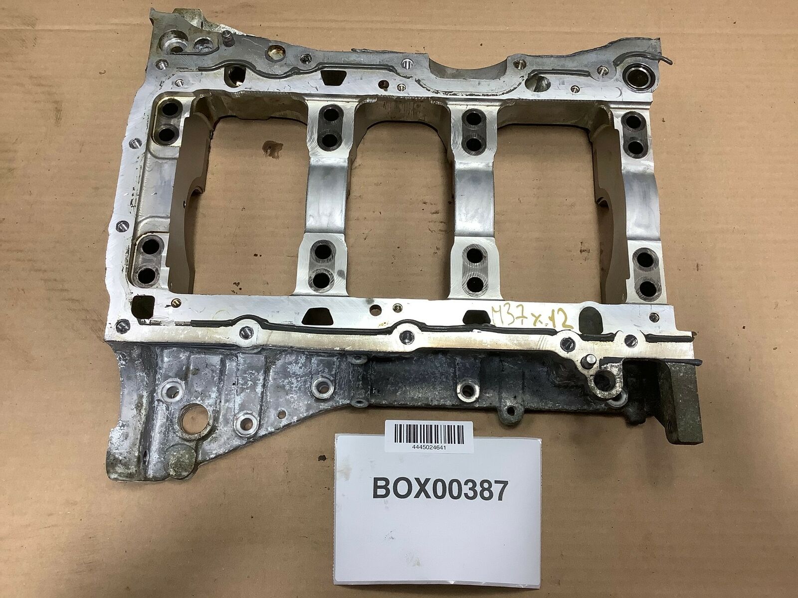 2012 INFINITI M37X Q70 3.7L V6 ENGINE CRANKSHAFT BRACKET HOLDER HOUSING OEM+