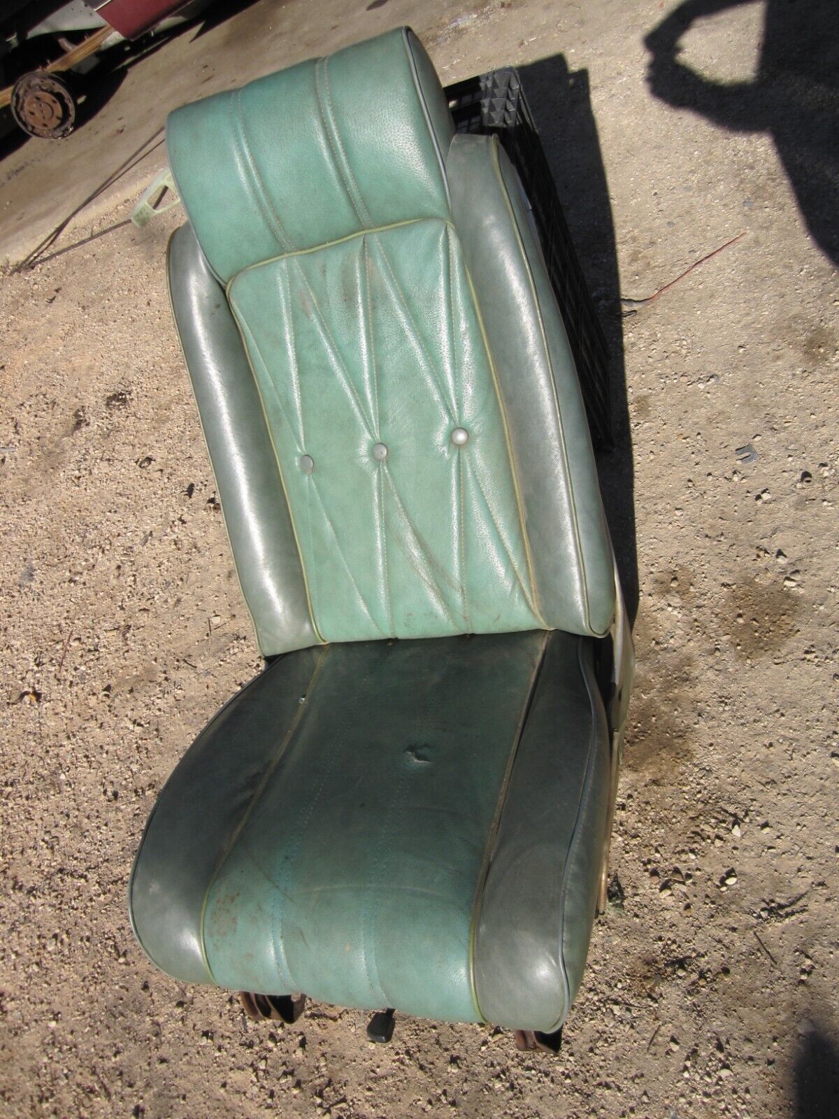 78-87 GM G BODY RIGHT PASSENGER BUCKET SEAT W/ WORKING TRACKS OEM