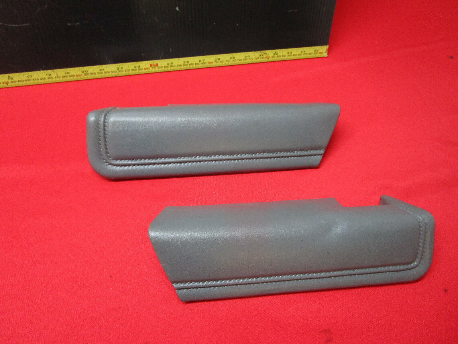 1978-1988 G-BODY MALIBU CUTLASS MONTE-CARLO REGAL REAR ARMREST PAD PAIR GRAY