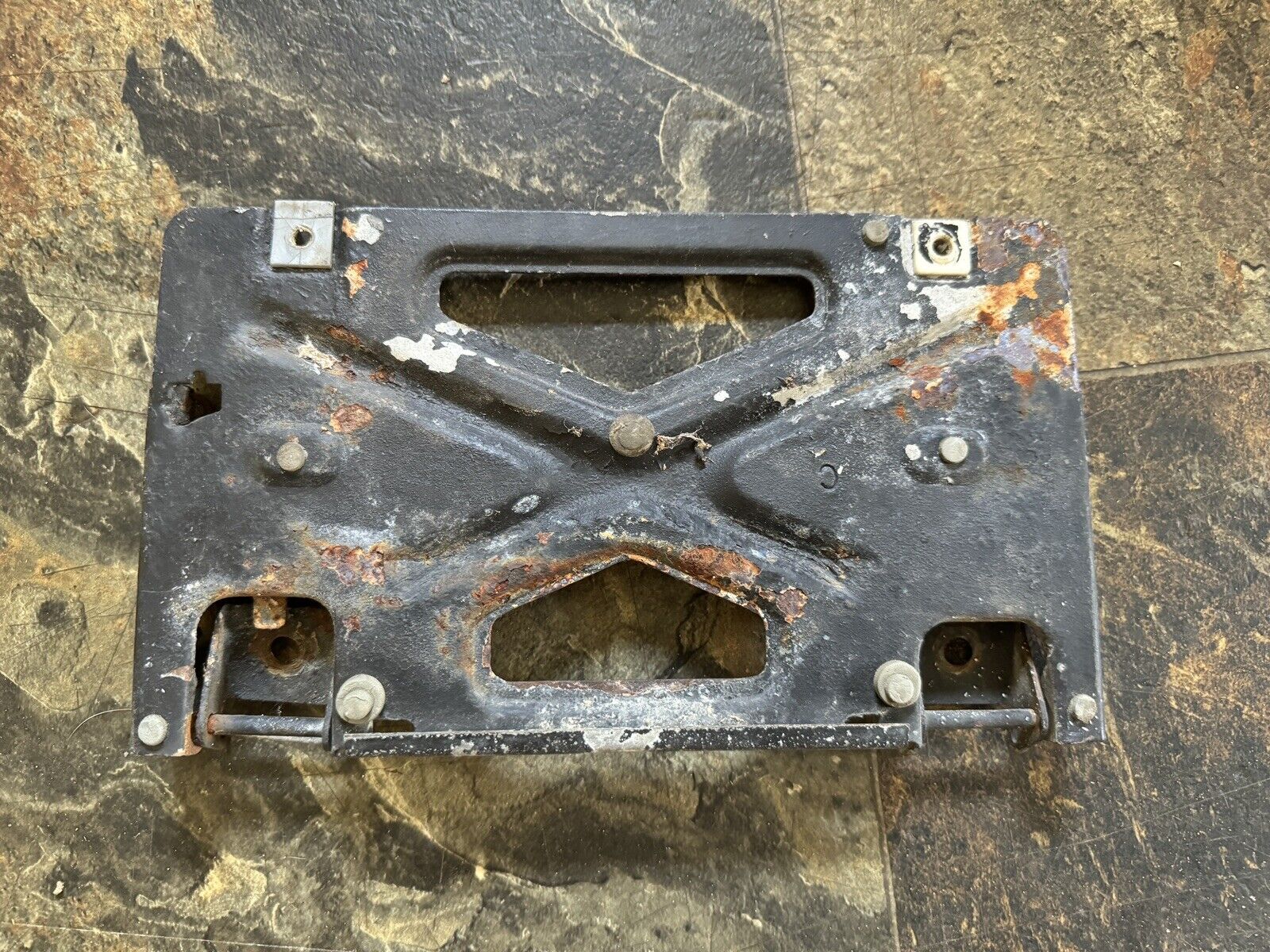 1982-92 Camaro G-Body Chevelle Regal Rear Bumper License Plate Bracket Holder