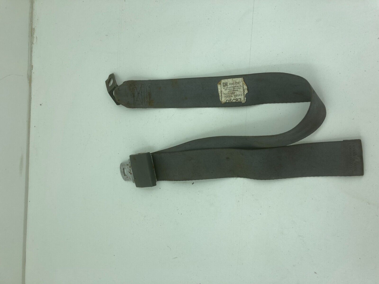 1978-88 G Body Rear Center Seat Belt Grey Monte Carlo Cutlass Regal