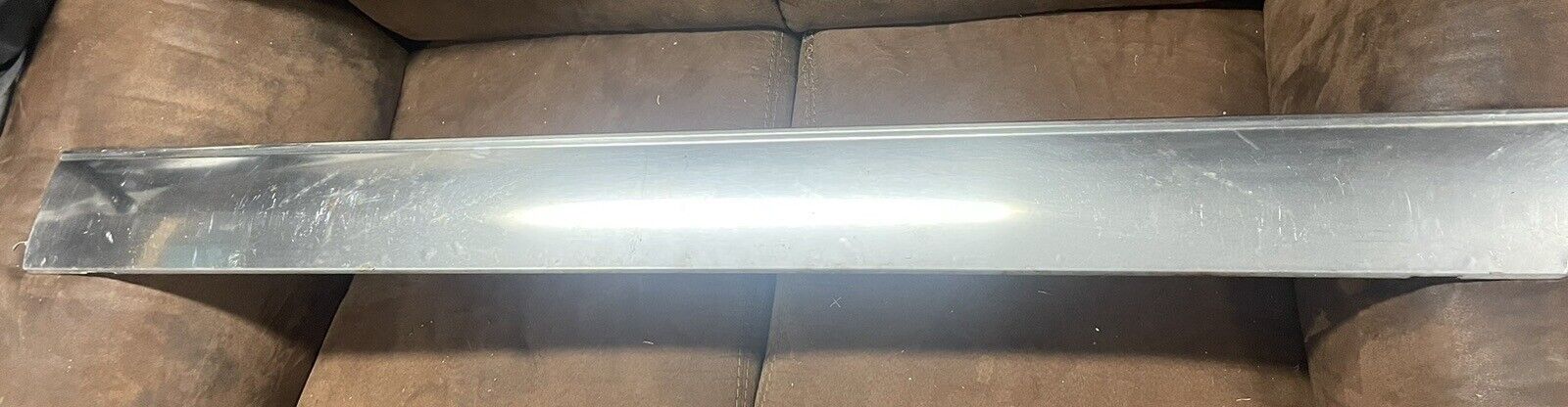 DOOR MOULDING CUTLASS COUPE 81-88 SUPREME TRIM RH PASSENGER LOWER G-Body Olds