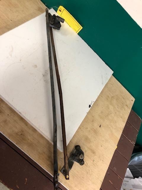 78-88 Cutlass Gm G Body 2dr Rwd Wiper Transmission Linkage Used Part As Pictured