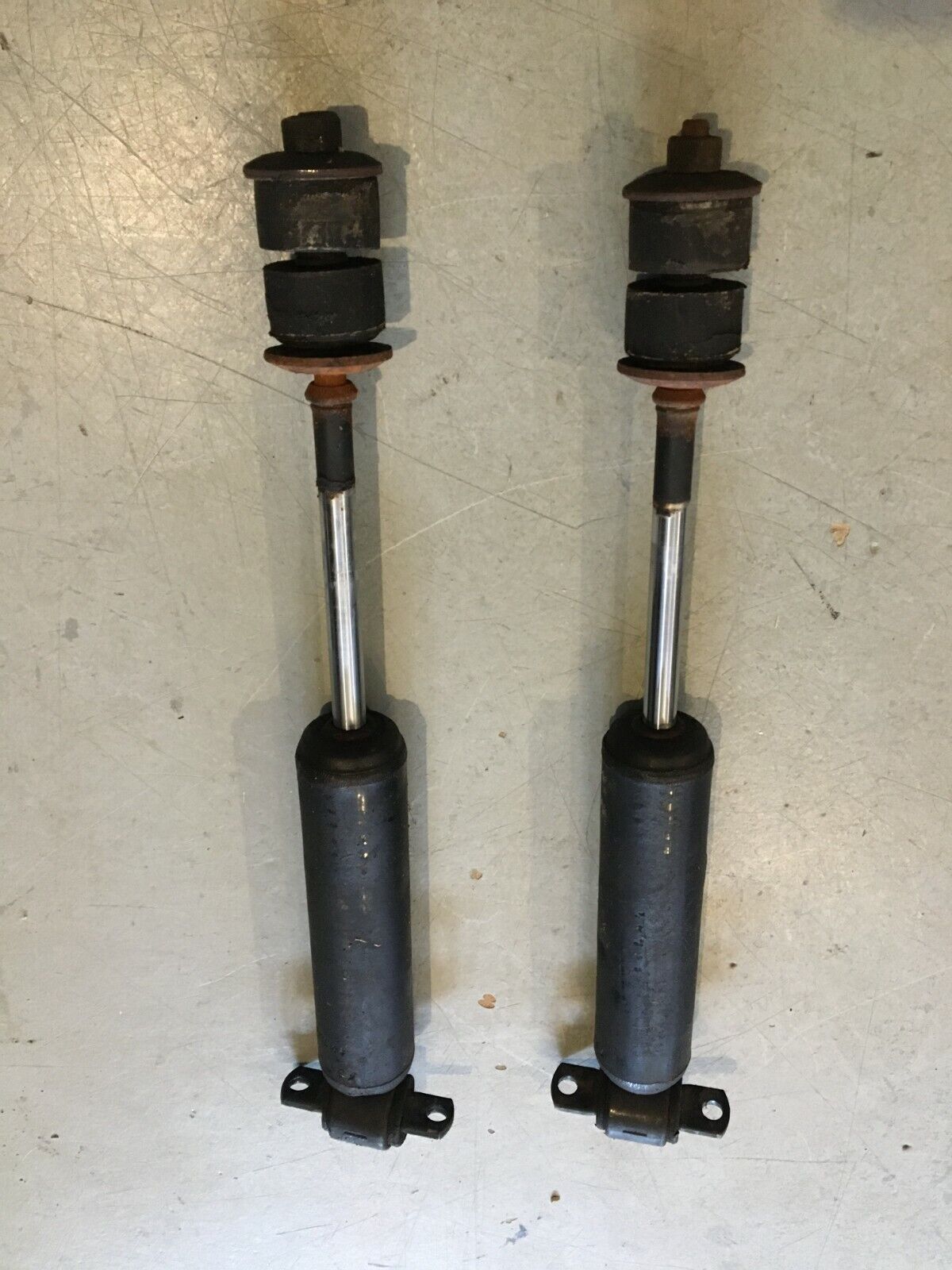 87 Grand National Front Shocks 78-87 G-Body Prix Malibu Monte Carlo Original OEM