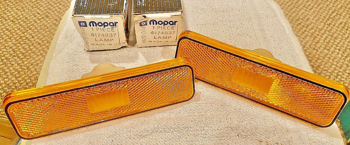 NOS 1984 – 1991 G BODY MOPAR FRONT SIDEMARKER LAMPS 3587437