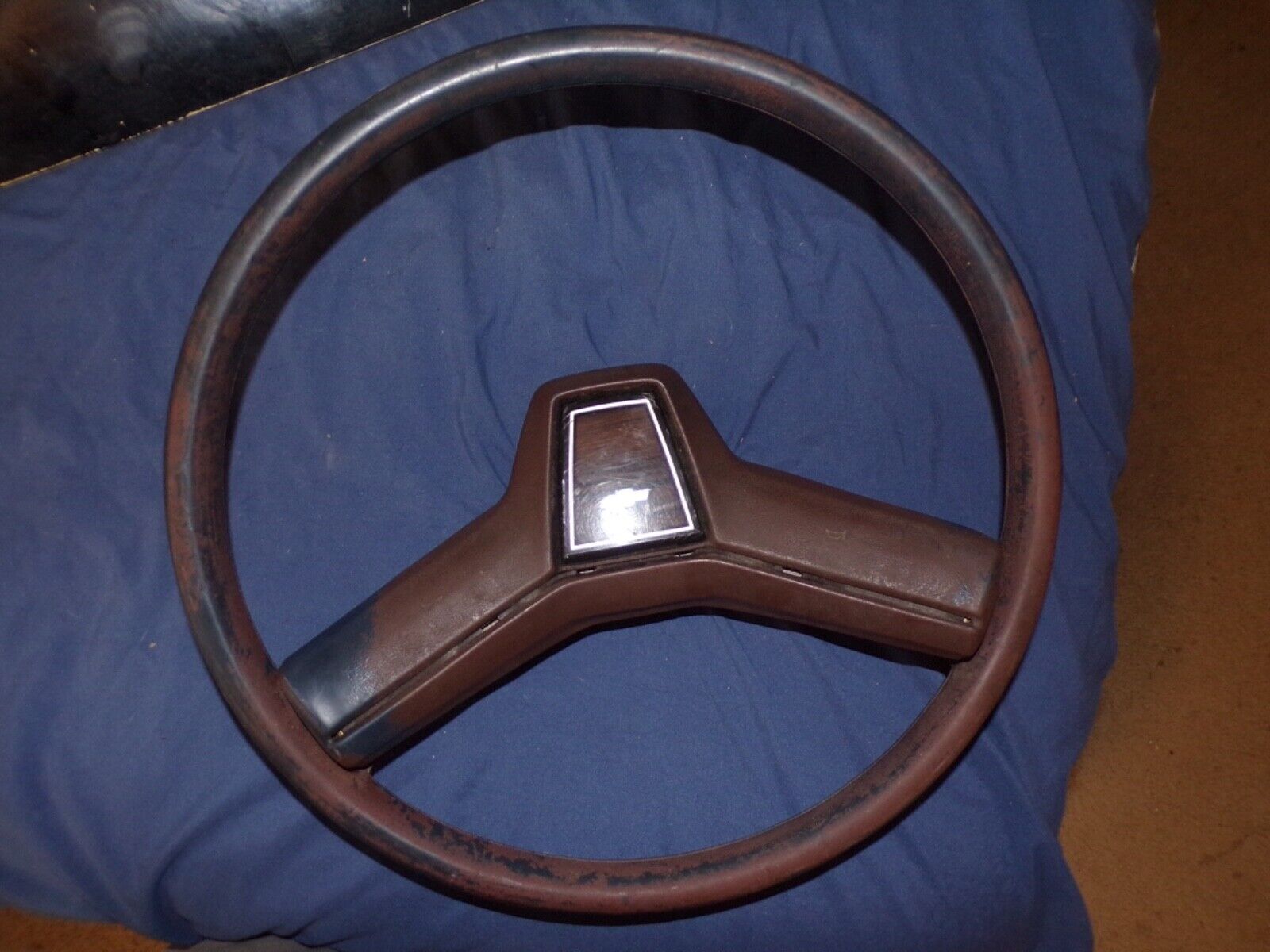 USED/OEM 1978-85 CHEVROLET MONTE CARLO/G-BODY STEERING WHEEL W/HORN CAP USABLE !