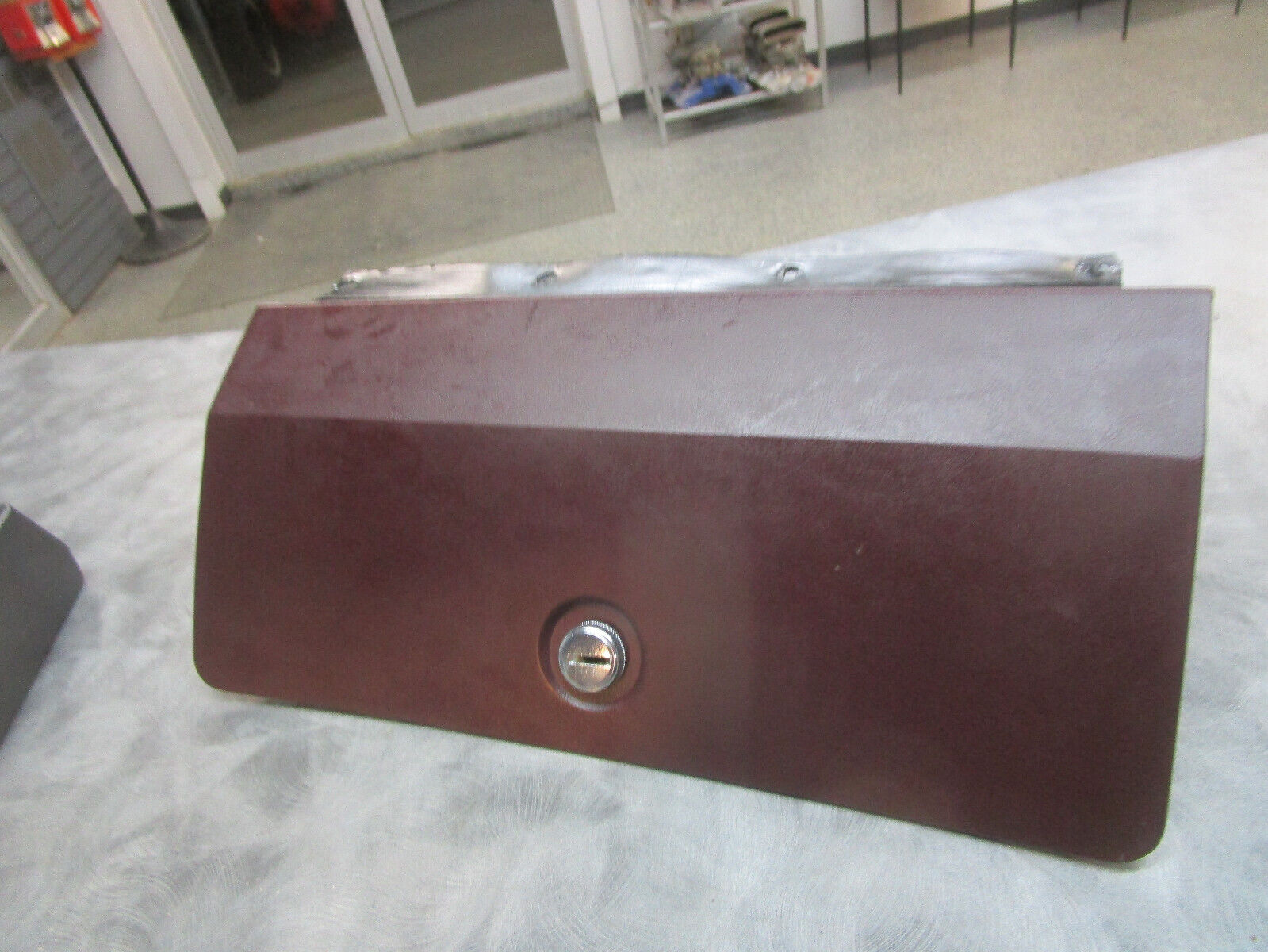 1978-1988 G-BODY MALIBU CUTLASS MONTE-CARLO GLOVE BOX DOOR ASSEMBLY BURGUNDY 3