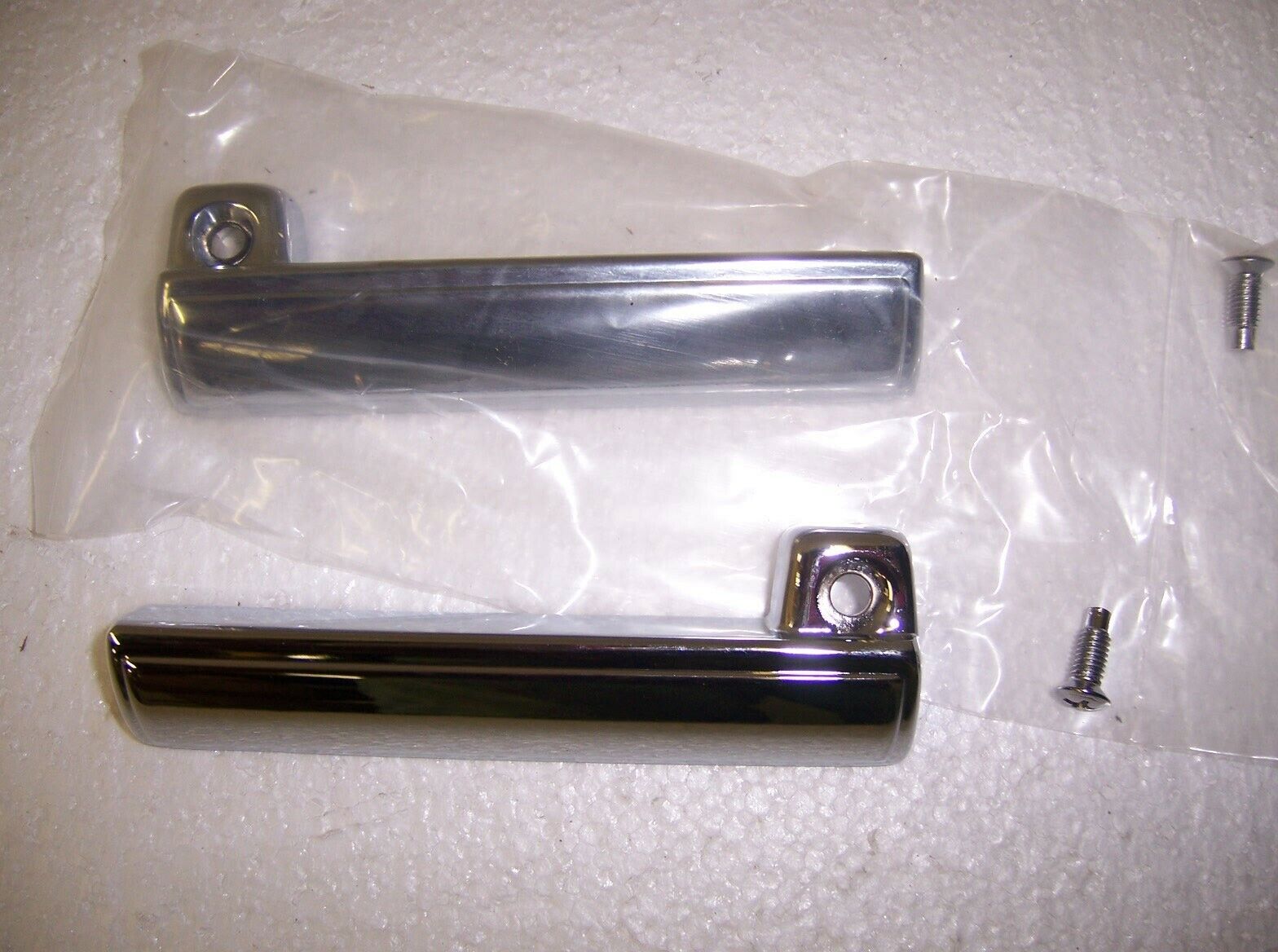 T TOP LATCH HANDLES NEW CHROME 78-81 CAMARO FIREBIRD 78-85 A/G BODY OR2679 ^