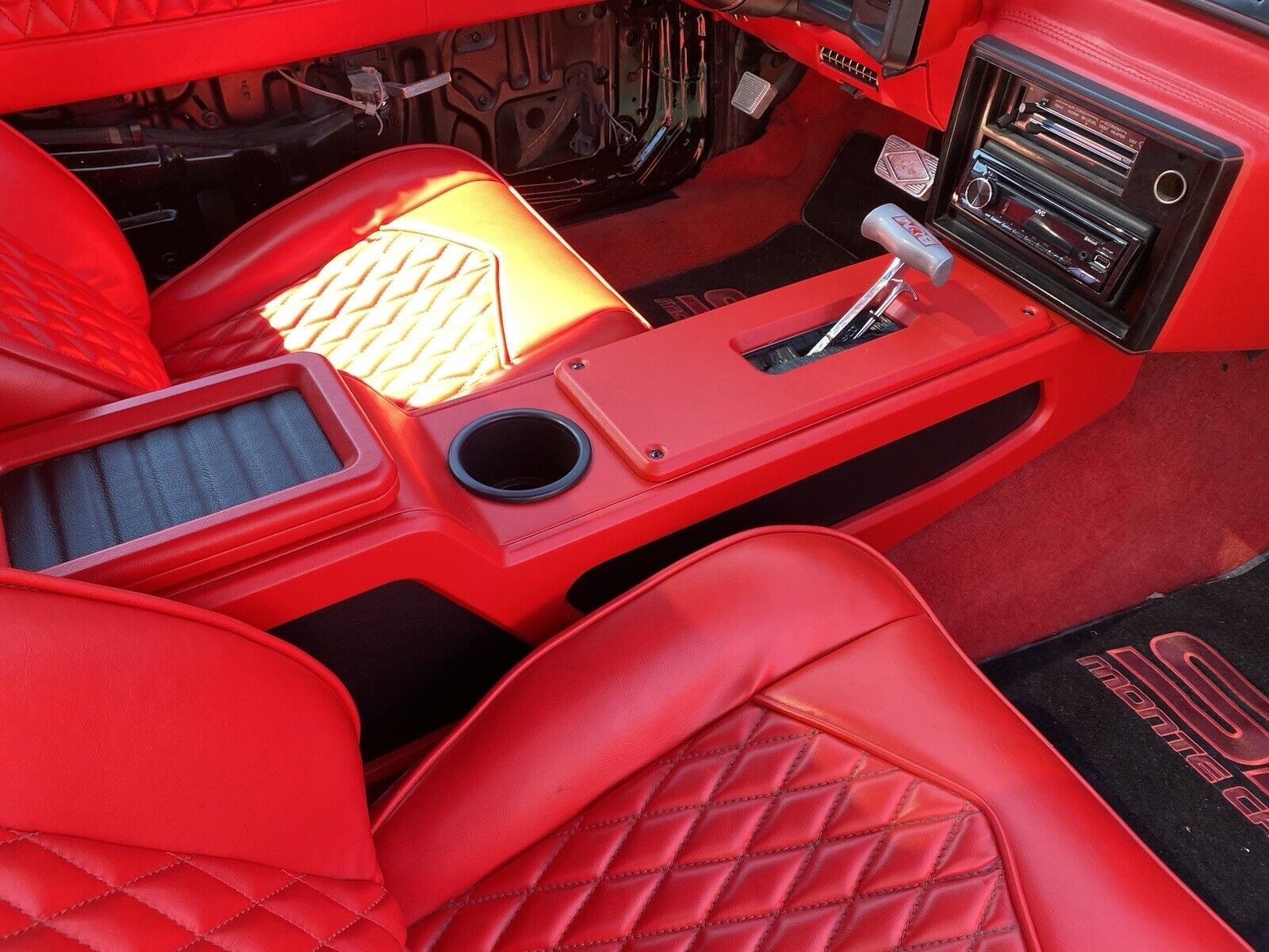 G-Body Custom Center Console Gray Vinyl With White Led Cups ￼