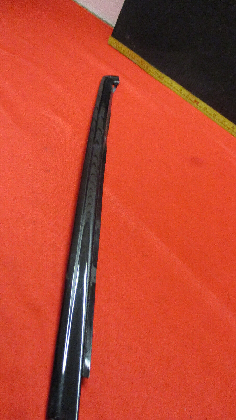 1978-1988 G-BODY MALIBU CUTLASS MONTE-CARLO REGAL WINDSHIELD MOLDING RIGHT