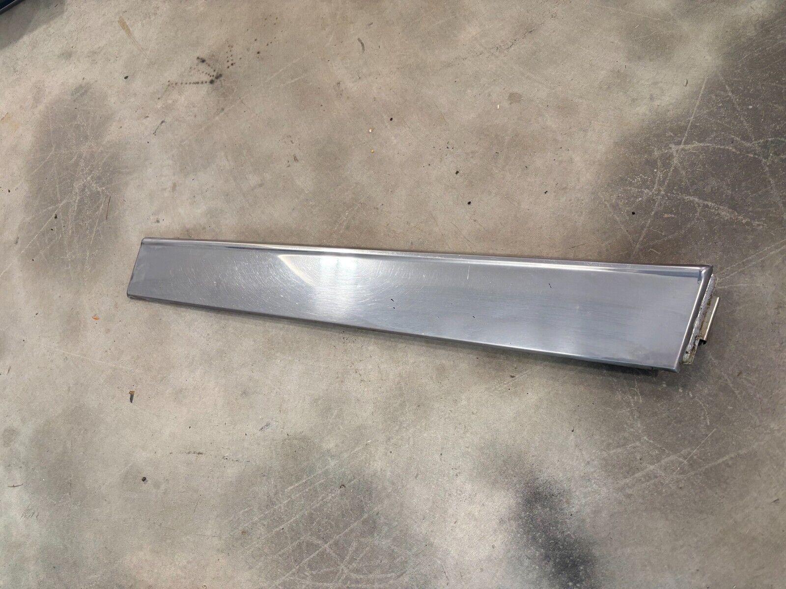 81-88 Olds Cutlass RH Side Exterior Rear Quarter Molding Chrome OEM G Body