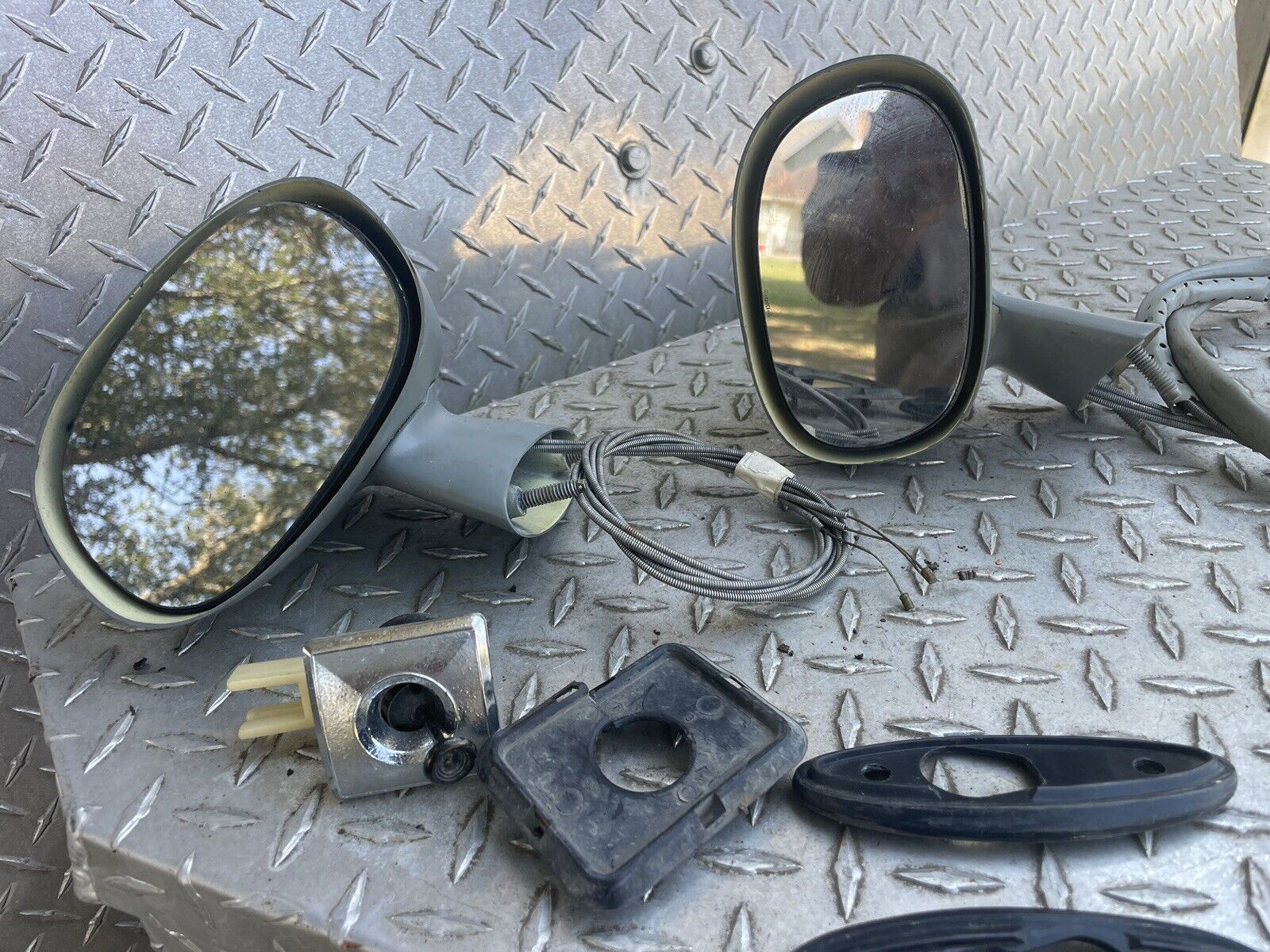 1978-1987 PAIR Side View Sport Mirrors Cutlass Regal Grand Prix El Camino Monte