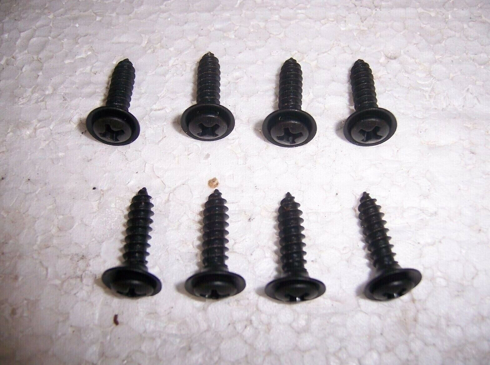 SEAT TRACK COVER SCREWS 8 BLK 82-87 EL CAMINO A/G BODY 82-92 CAMARO BN2687